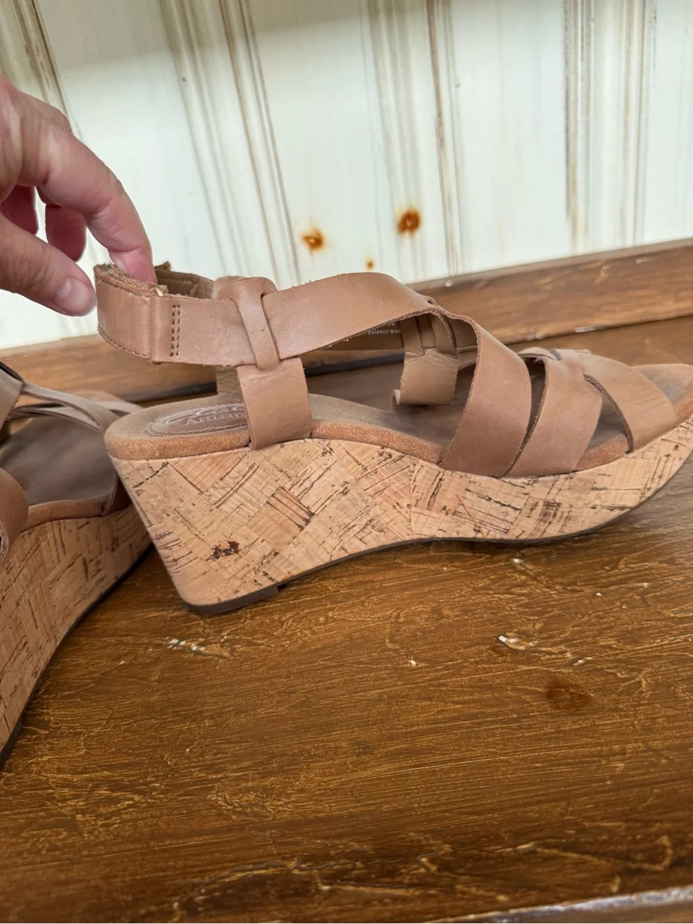 Clark’s Artisan Women's Tan Cork Wedge Sandals - Strappy Comfort size 8